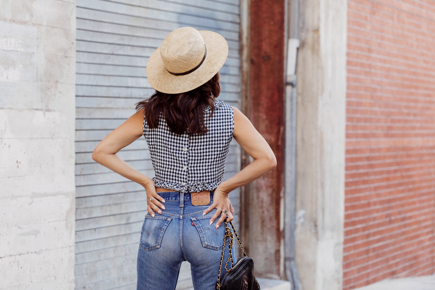 5-jeans-that-make-your-butt-look-good.jpg