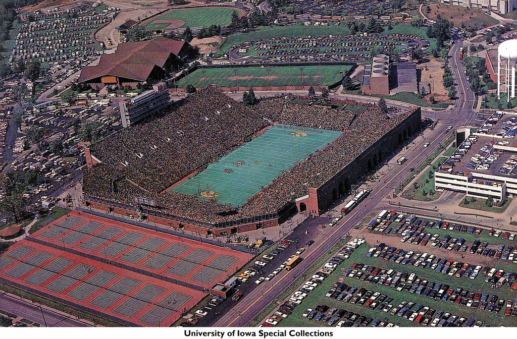 kinnick-1982.jpg