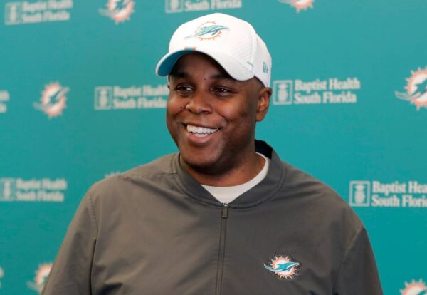 dolphinstalk.com