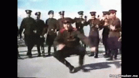russia-dancing.gif