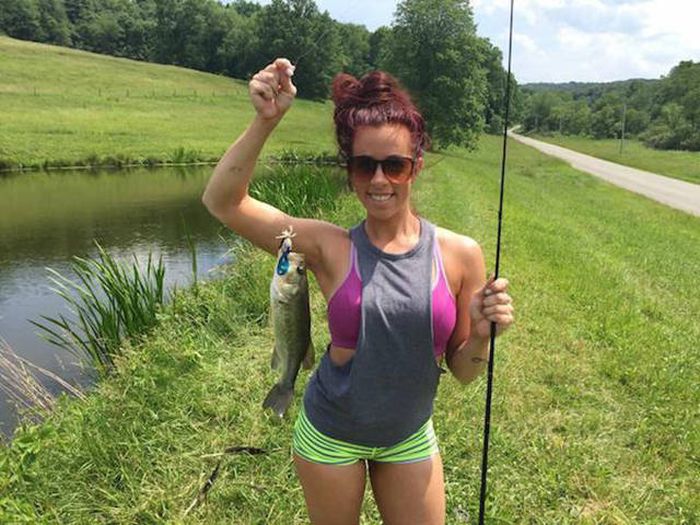 girls_make_fishing_14.jpg