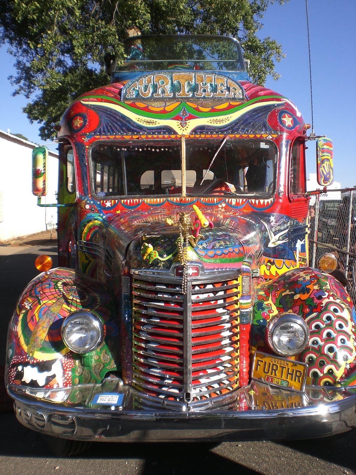 Kesey's+bus.JPG