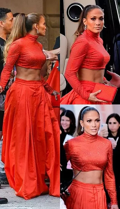 small_Jlo-outfits-2.webp