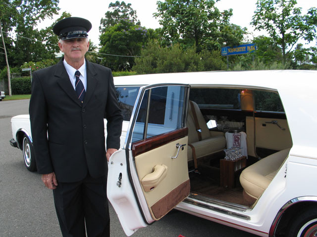 1375723013_chauffeur-1.jpg