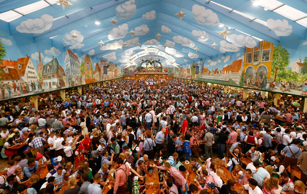 Oktoberfest-Table.jpg