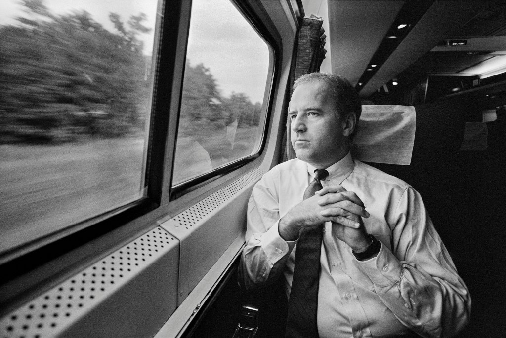 Joe-Biden-on-Amtrak-Train-in-1988.jpg