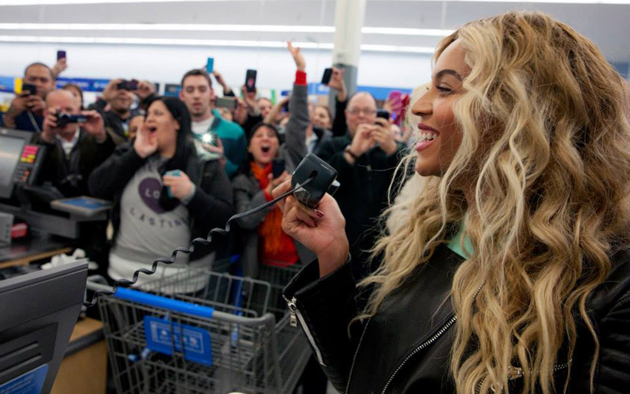 beyonce-walmart-giveaway-ctr.jpg