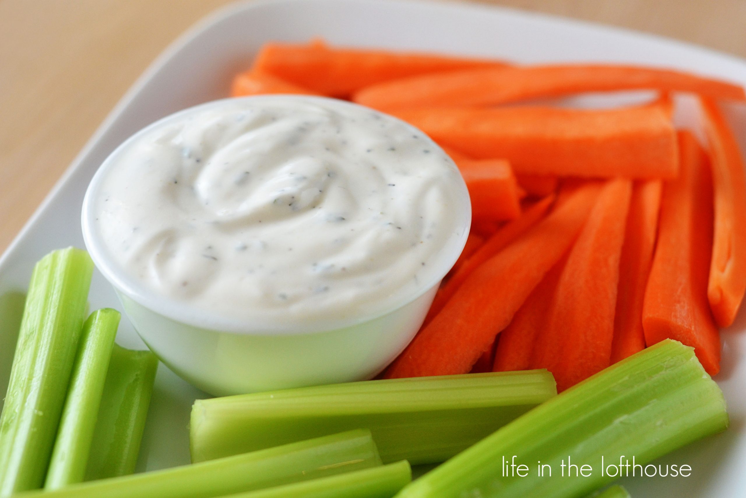 creamy-ranch-dressing-1.jpg