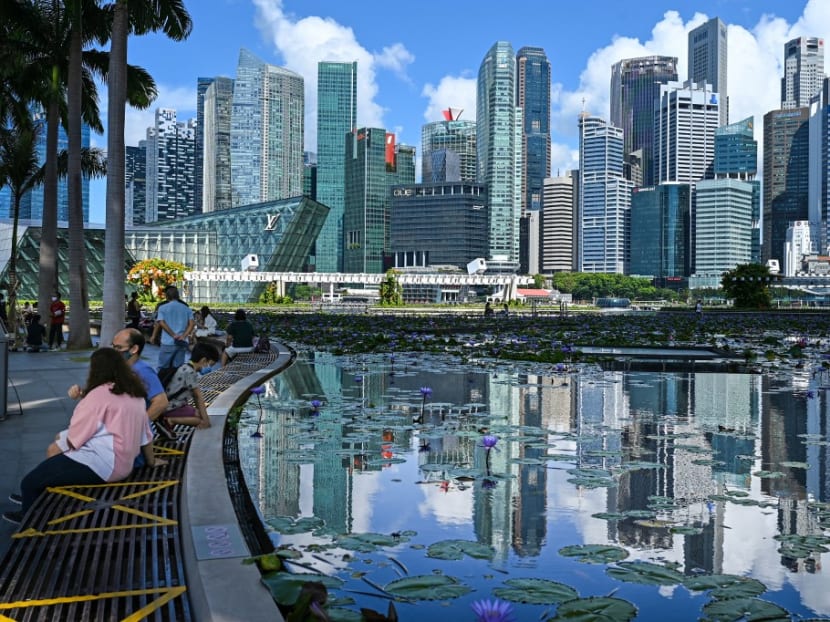 20221201_afp_singapore_skyline.jpg