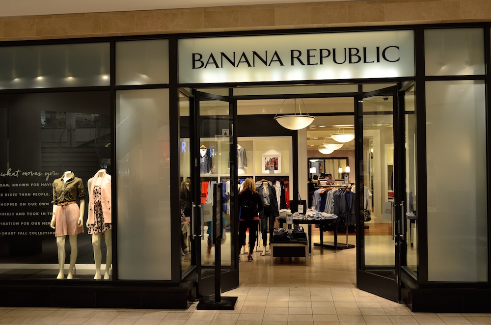 BananaRepublic-INternational-Closures.jpg