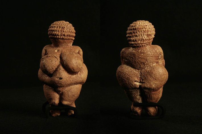 73c1478d1c91cbcc6d0318ad03f4b157c4-20-butts-venus-of-willendorf-w710.jpg