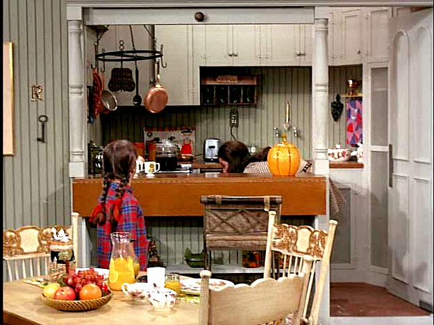 Marys-kitchen-Mary-Tyler-Moore-Show.jpg