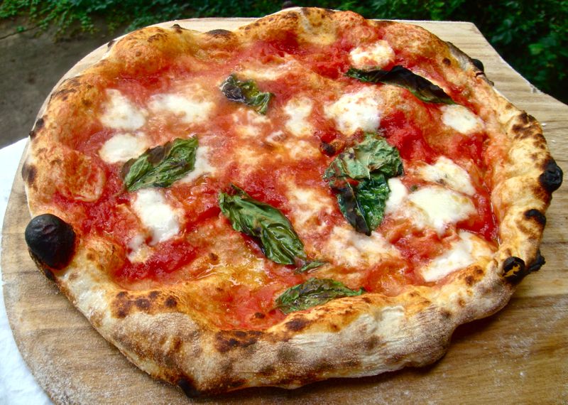 Neapolitan-Style-Pizza.jpg