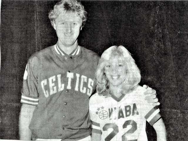 e564ce3f-49e5-4540-8fad-c4fadf4bbd6d-40_Spalding_commercial_with_Larry_Bird_in_fall_of_1984.jpg