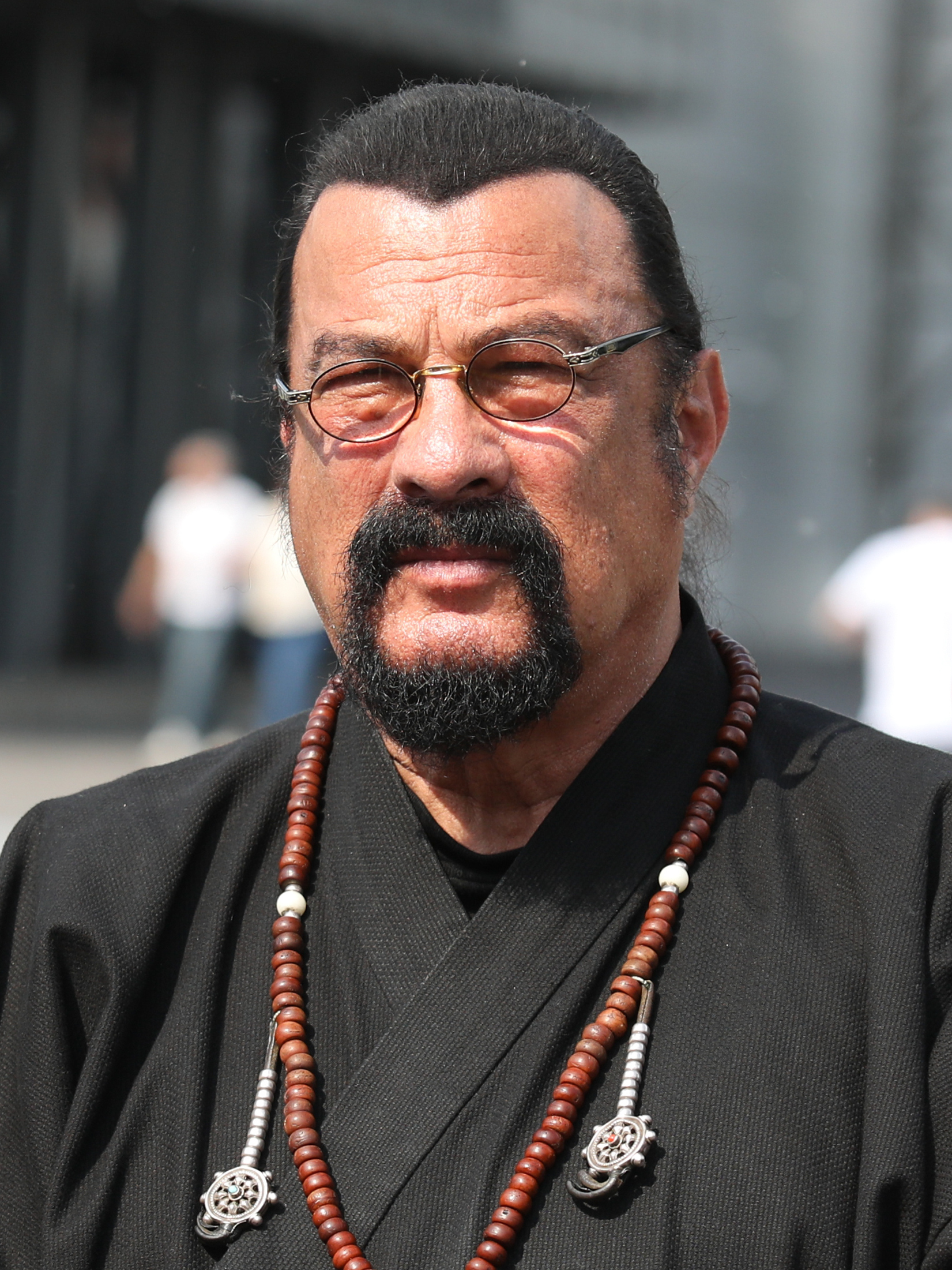 Steven_Seagal_at_Russia_Expo.jpg