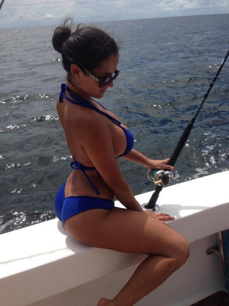 girls_make_fishing_32.jpg