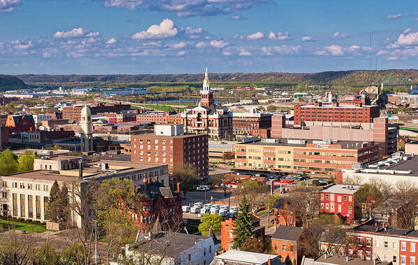 dubuque-iowa-skyline-steven-ralser.jpg