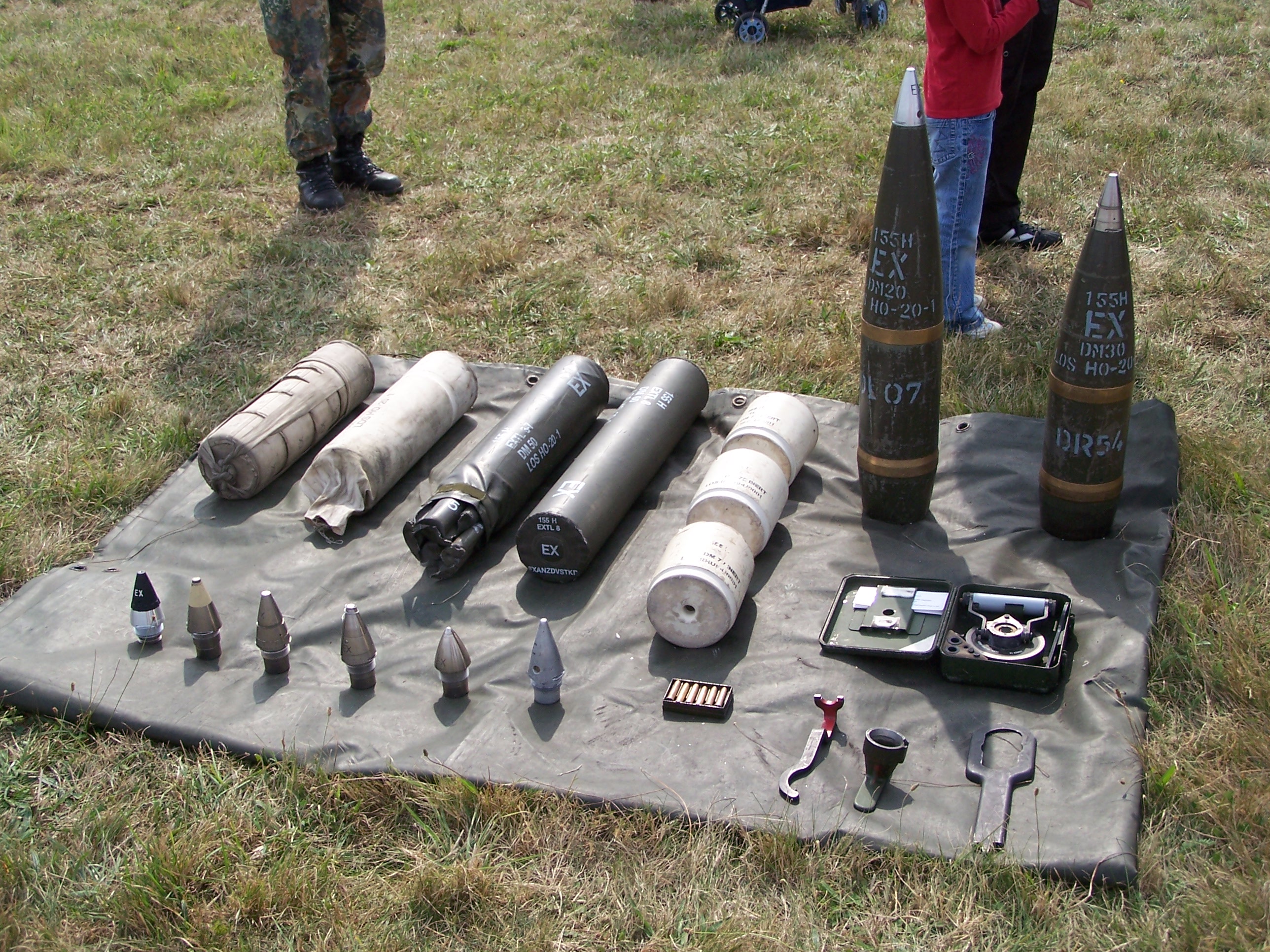 PzH2000Munition.jpg