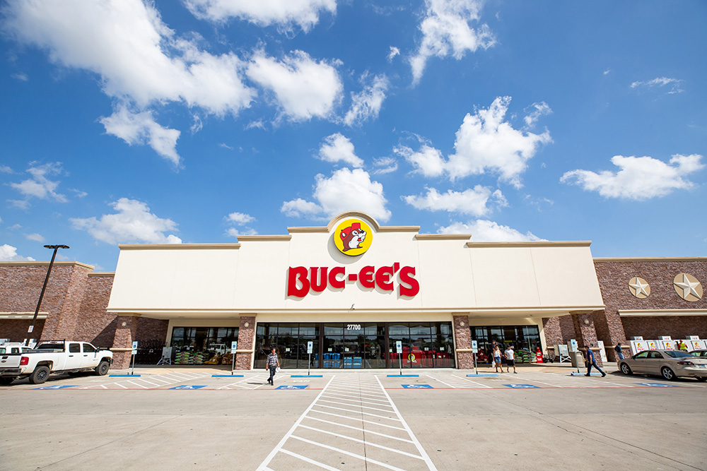 bucees-store-front.jpg