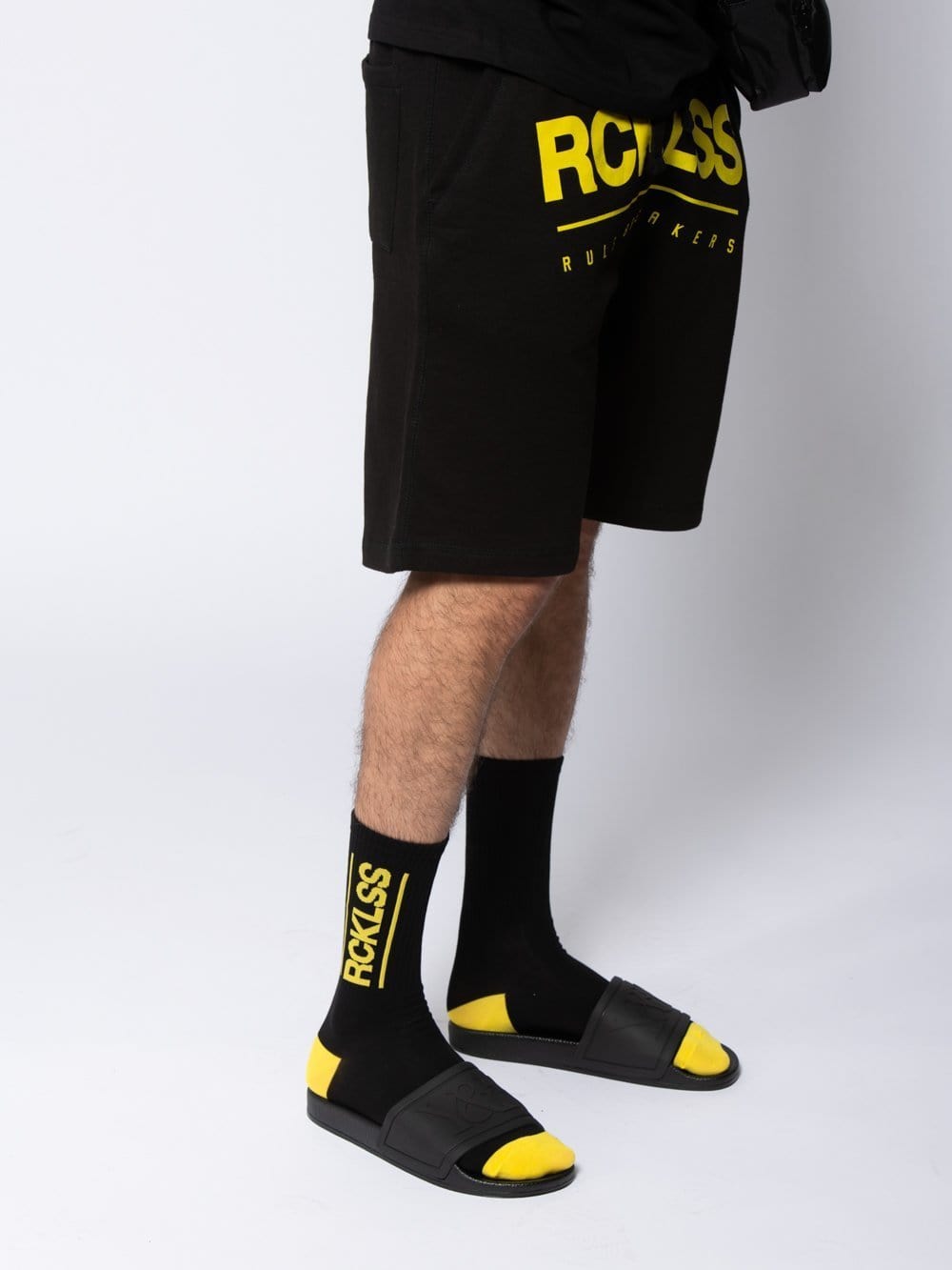 young-and-reckless-mens-accessories-socks-hardline-socks-black-yellow-os-black-yellow-7010052571239_2000x.jpg