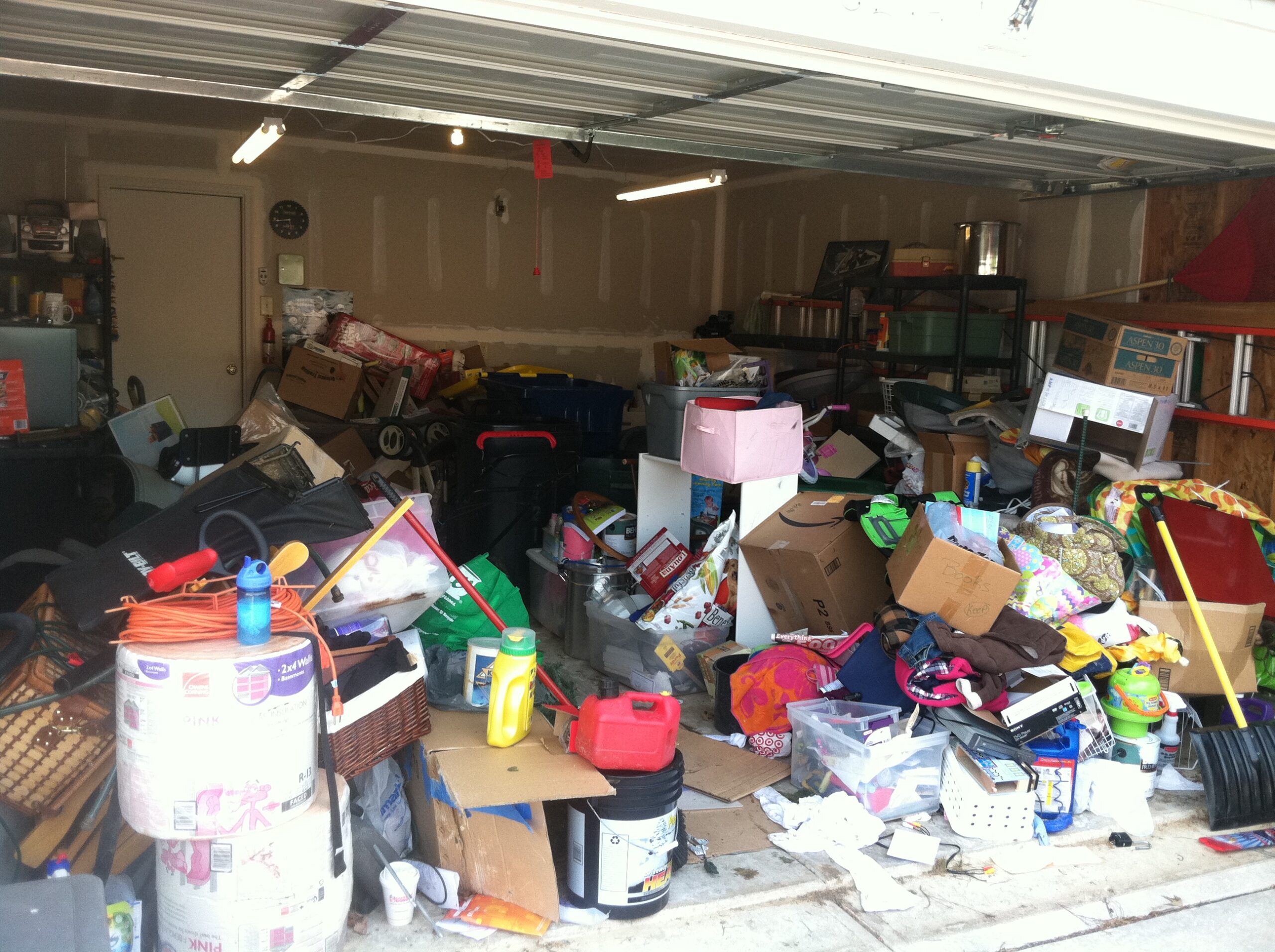 Garage-Trash-Cleanup-Before-scaled.jpg