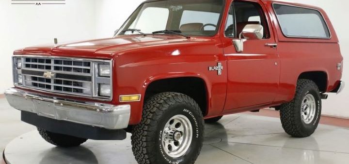 1985-Chevrolet-K5-Blazer-For-Sale-001-720x340.jpg