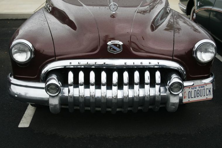 1950-Buick-grille-resized.jpg