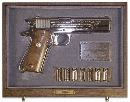 wwii-handgun---gift-to-nixonjpg-78f7c89622ba64f2.jpg