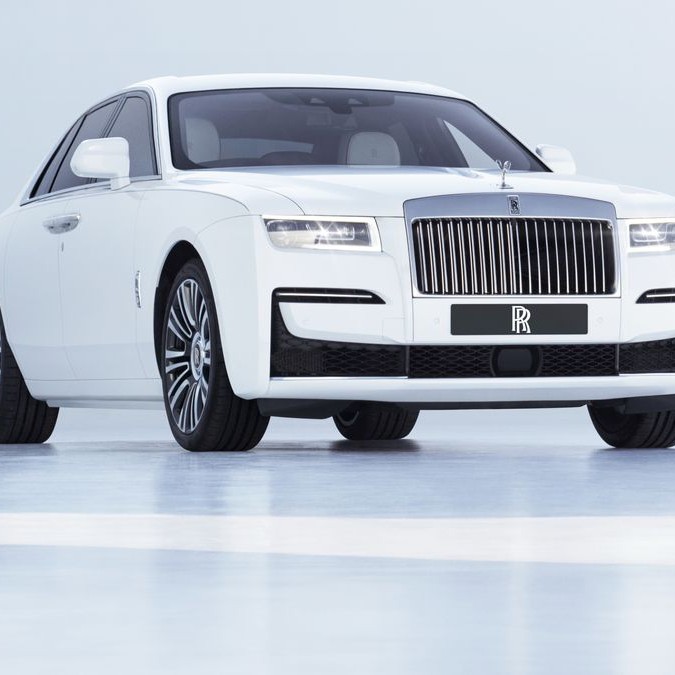 2021-Rolls-Royce-Ghost.jpg