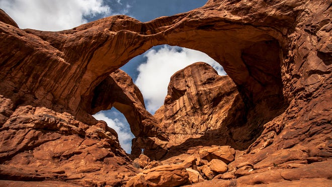636038563303787284-Arches-NP-Jacob-W-Frank-NPS-Photo-Double-arch.jpg